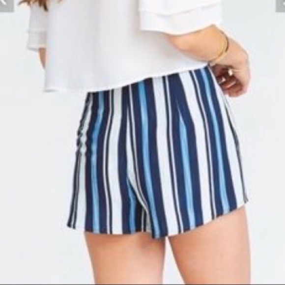 NWT Show Me Your Mumu Sawyer Shorts Size Medium - Picture 2 of 8